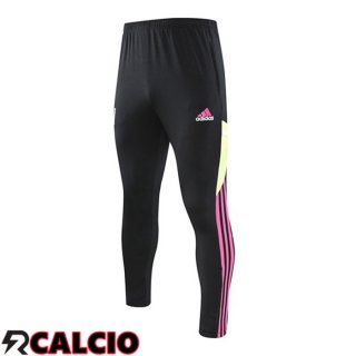 Pantaloni Da Allenamento Juventus Nero 2023/2024  Pantaloni Da Allenamento Juventus Nero 2023/2024