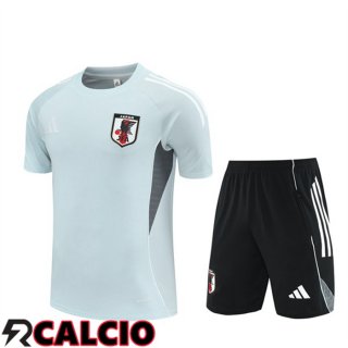 Insieme T Shirt Allenamento Giappone + Pantaloncini Grigio 2025/2026  Insieme T Shirt Allenamento Giappone + Pantaloncini Grigio 2025/2026