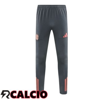 Pantaloni Da Allenamento Bayern Monaco Grigio 2025/2026  Pantaloni Da Allenamento Bayern Monaco Grigio 2025/2026