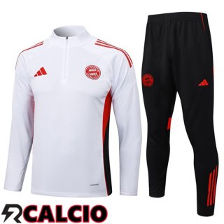 Insieme Tuta Calcio Bayern Monaco Bianco 2025/2026  Insieme Tuta Calcio Bayern Monaco Bianco 2025/2026