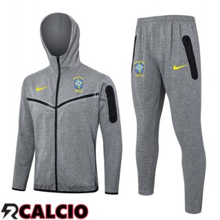 Tuta Calcio - Felpa Con Cappuccio Brasile Grigio 2024/2025  Tuta Calcio - Felpa Con Cappuccio Brasile Grigio 2024/2025