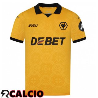 Prima Maglia Wolves Giallo 2025/2026  Prima Maglia Wolves Giallo 2025/2026