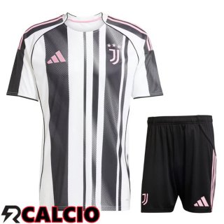 Insieme Prima Maglia Juventus + Pantaloncini 2025 2026  Insieme Prima Maglia Juventus + Pantaloncini 2025 2026