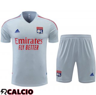 T Shirt Allenamento Lyon OL + Pantaloncini Grigio 2022/2023  T Shirt Allenamento Lyon OL + Pantaloncini Grigio 2022/2023