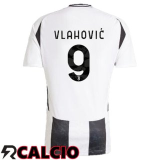 Prima Maglia Juventus (VLAHOVIĆ 9) Nero Bianco 2024/2025  Prima Maglia Juventus (VLAHOVIĆ 9) Nero Bianco 2024/2025