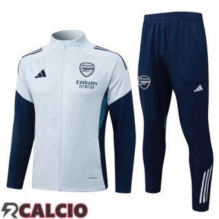 Insieme Tuta Calcio - Giacca Arsenal Grigio 2025/2026  Insieme Tuta Calcio - Giacca Arsenal Grigio 2025/2026