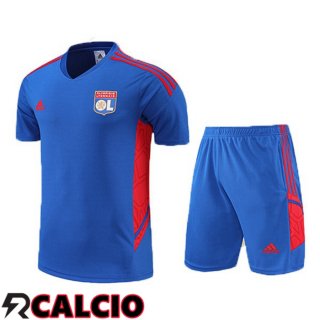 Insieme T Shirt Allenamento Lyon OL + Pantalonicini Blu 2022/2023  Insieme T Shirt Allenamento Lyon OL + Pantalonicini Blu 2022/2023