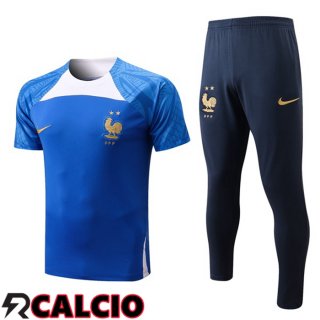 Insieme T Shirt Allenamento Francia + Pantaloni Blu 2022/2023  Insieme T Shirt Allenamento Francia + Pantaloni Blu 2022/2023