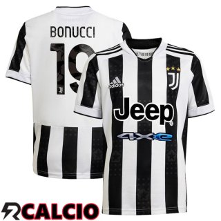 Prima Maglia Juventus (Bonucci 19) NeR2/Bianco 2021/2022  Prima Maglia Juventus (Bonucci 19) NeR2/Bianco 2021/2022