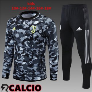 Tuta Calcio Bambino Juventus Nero Grigio 2021/2022  Tuta Calcio Bambino Juventus Nero Grigio 2021/2022