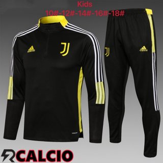 Tuta Calcio Bambino Juventus Nero Giallo 2021/2022  Tuta Calcio Bambino Juventus Nero Giallo 2021/2022
